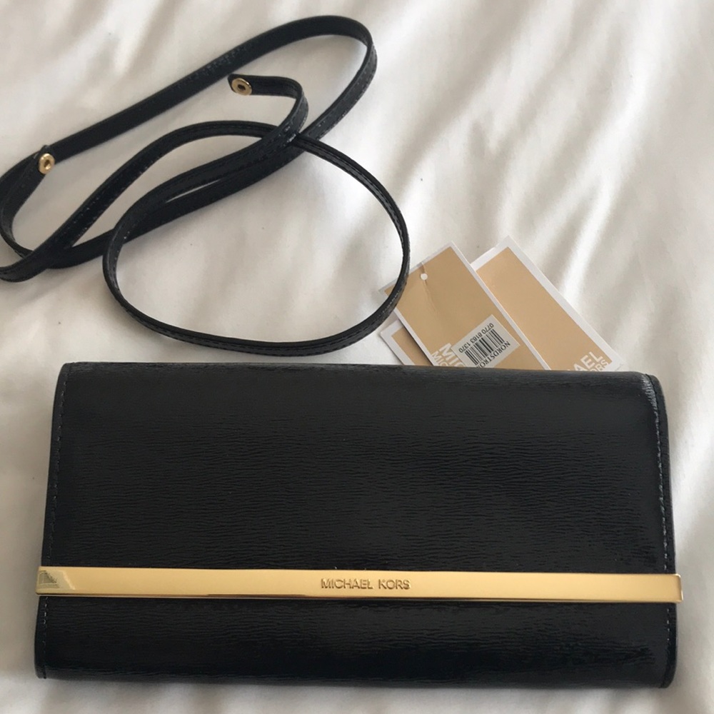 Michael Kors crossbody/clutch